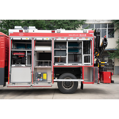 Camion de pompiers de délivrance de l'HOMME 4x4 avec la double cabine de rangée