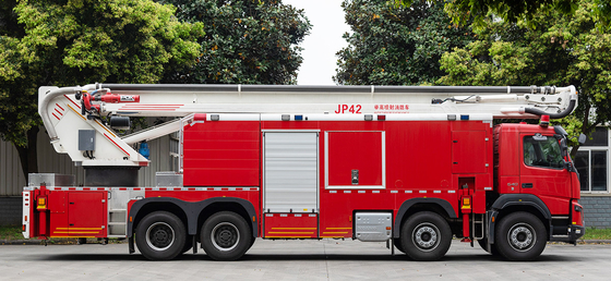 Volvo 42m camion de lutte contre les incendies à eau/écume/poudre véhicule polyvalent usine de Chine
