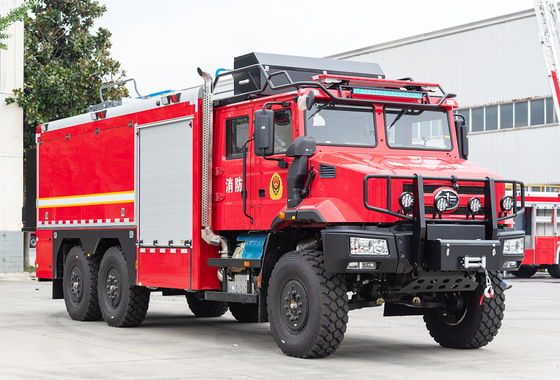 FAW Jiefang équipement tout terrain camion de lutte contre les incendies véhicule spécialisé usine de Chine