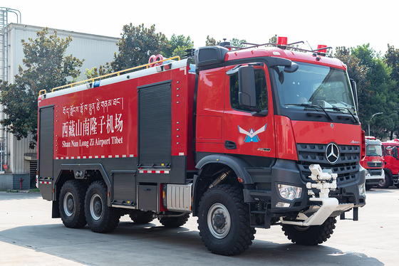Mercedes-Benz Aéroport Truck de lutte contre les incendies Arfff Prix du véhicule Véhicule spécialisé Chine usine