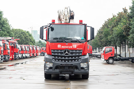 Camion de pompiers aérien de tour d'eau de Mercedes Benz 32m avec l'eau 7T et la mousse