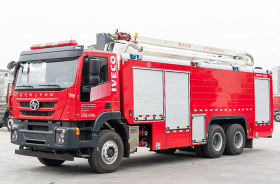 Camion de pompiers aérien de tour d'eau de SAIC-IVECO 18m avec l'eau 12000L et la mousse