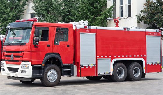 camion de pompiers d'opérations spéciales de distance de jet de 65m 12 tonnes de 48L/S de débit