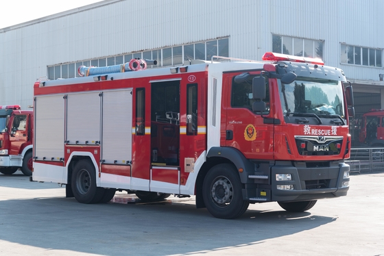 Porte de camion de pompiers pour la cabine d'équipage avec 4 à 8 pièces de camion de pompiers de pompier